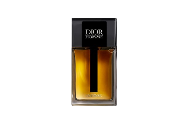 ديور هوم برفيوم للرجال – عطر رجالي خشبي كثيف بأعلى تركيز وثبات استثنائي